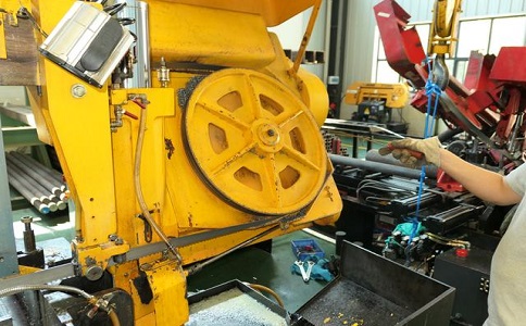 小金金属带锯床的日常使用和保养注意事项！