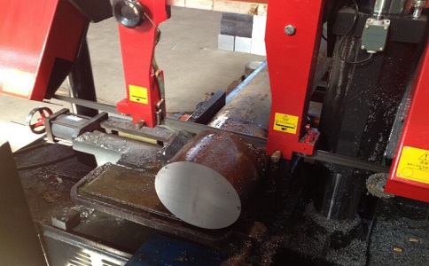 小金卧式带锯床加工时出现明显振荡如何排查？